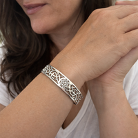 Exquisite Silver Open Cutout Bracelet