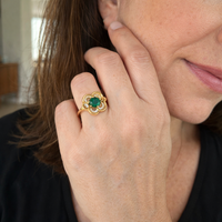Emerald Clover Halo Spinner Ring