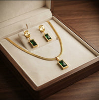 Iselotte Verdain Jewelry Set