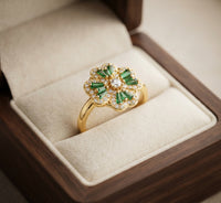 Emerald Clover Spinner Ring