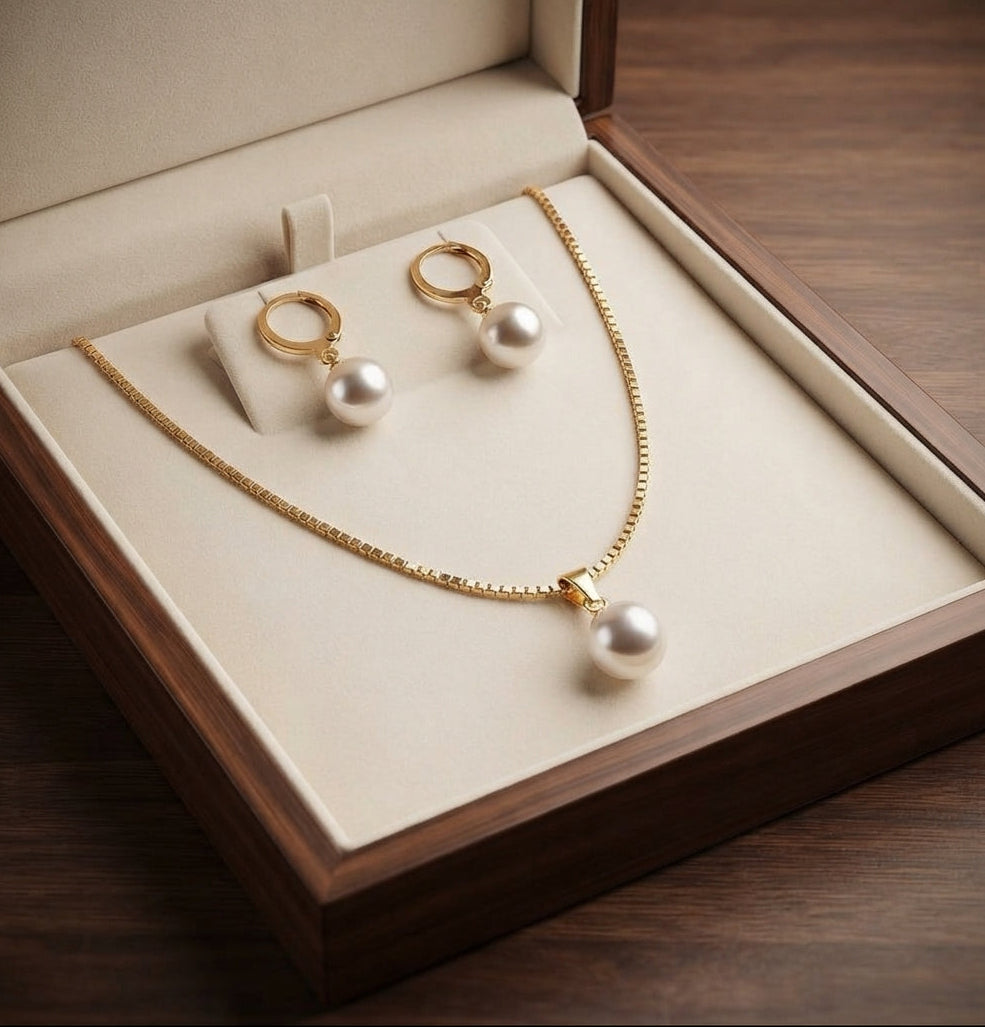 Golden Grace Pearl Jewelry Set