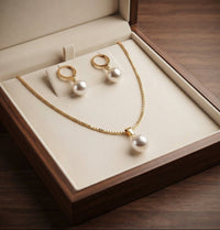 Golden Grace Pearl Jewelry Set