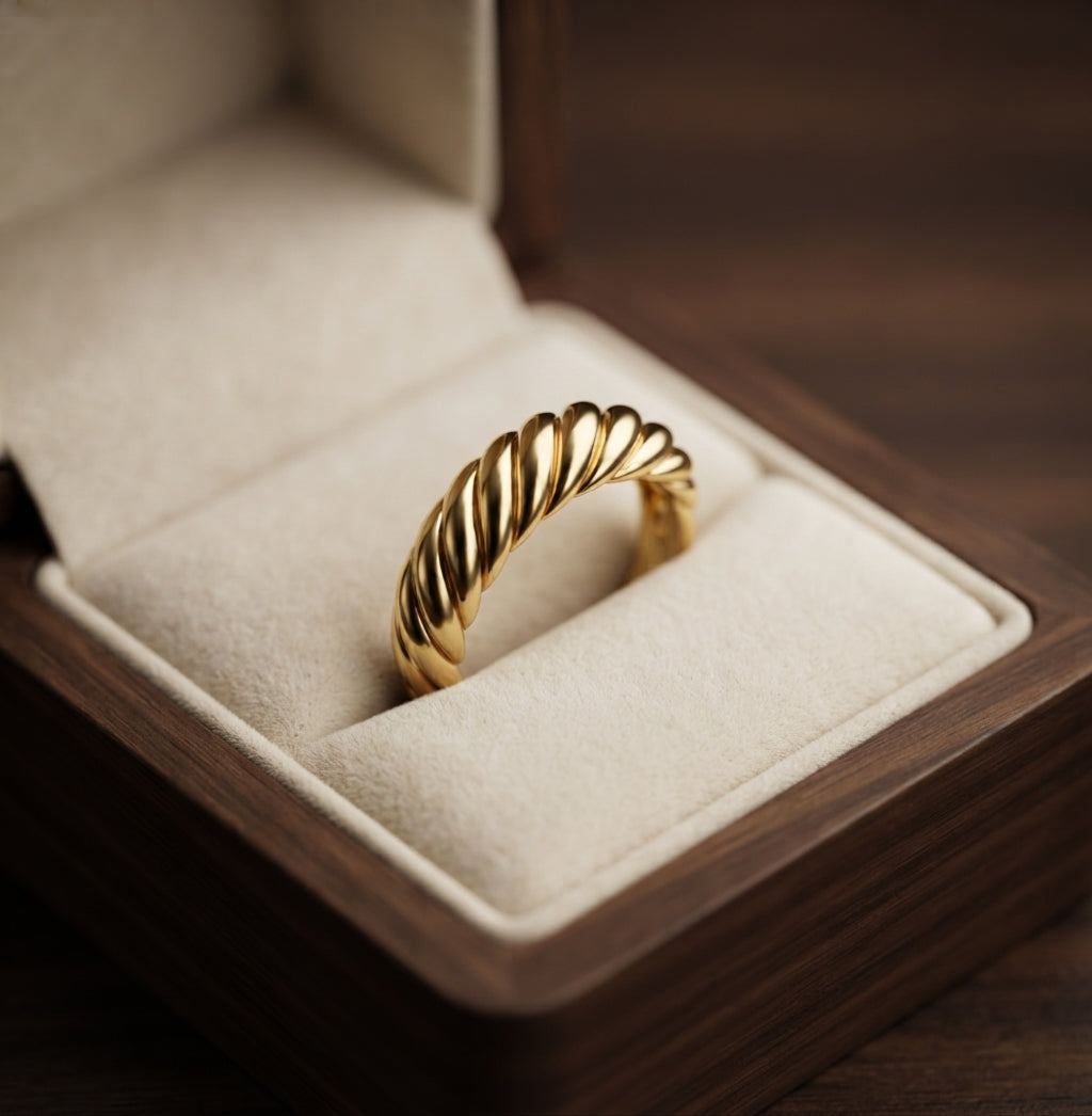 Croissant Ring