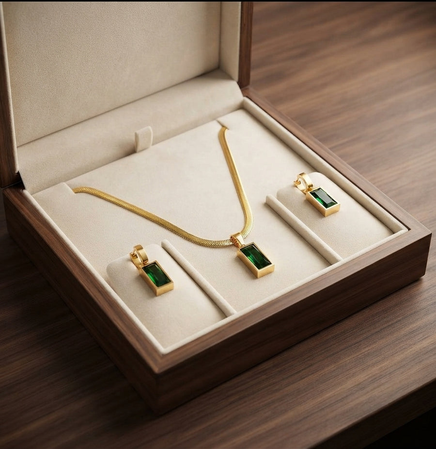 Iselotte Verdain Jewelry Set